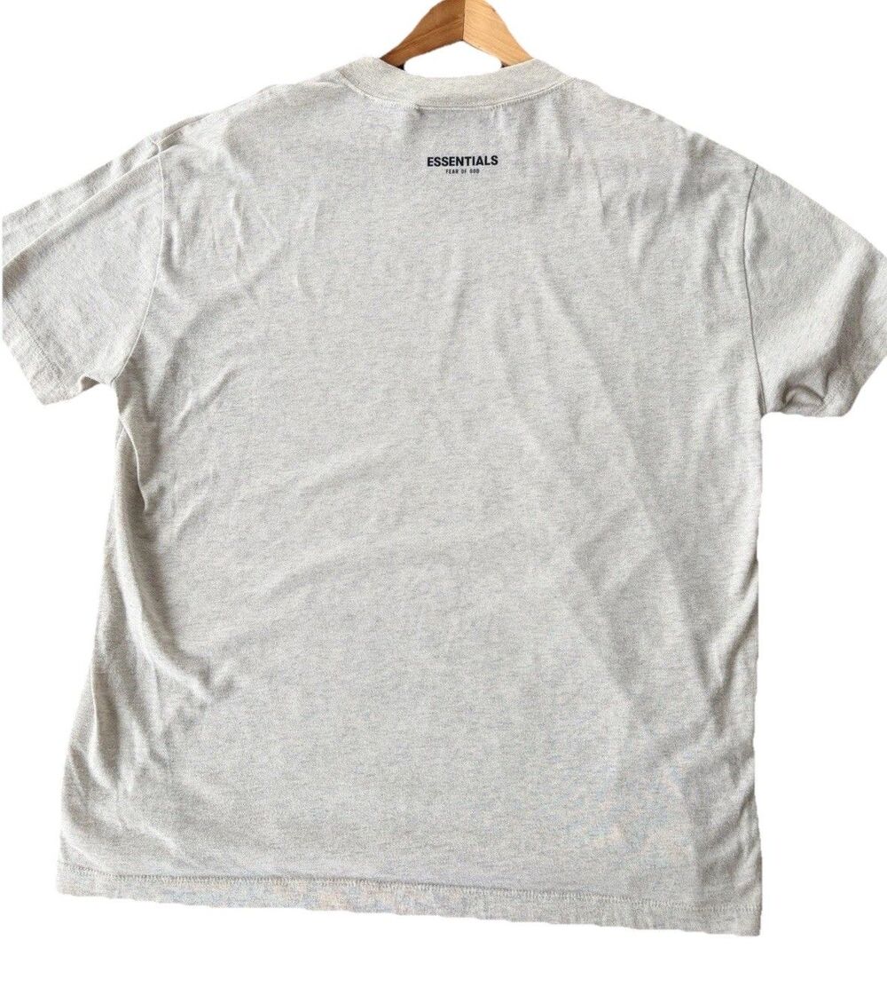 Fear Of God ESSENTIALS Tee Shirt Mens Small Oatmeal Minimal Streetwear